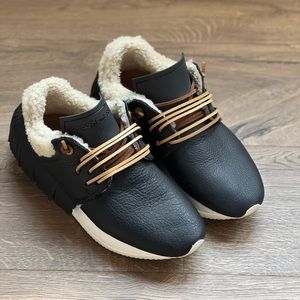 EsseUtEsse Black Fringe Shearling Sneaker
